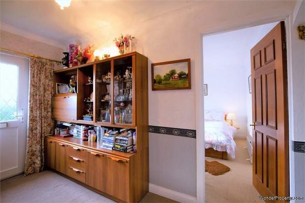 Additional Property Image 2 bedroom Detached Bungalow for sale in Bishop's Stortford 10
