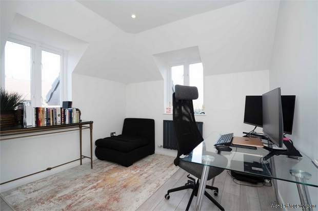 Additional Property Image 2 bedroom Flat for sale in London 10