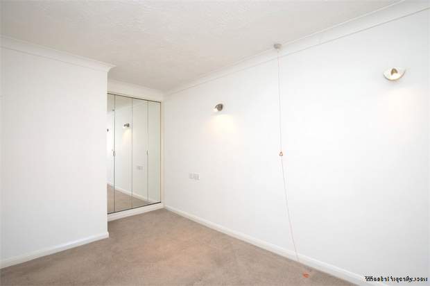 Additional Property Image 1 bedroom Flat for sale in Northampton 7