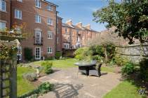 1 bedroom Flat for sale in Northampton