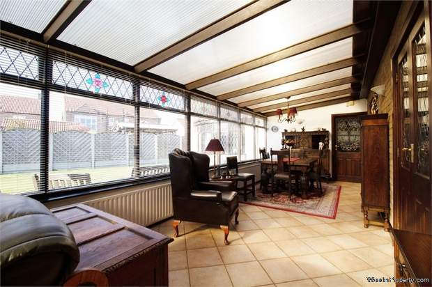 Additional Property Image 4 bedroom Detached Bungalow for sale in Gainsborough 7