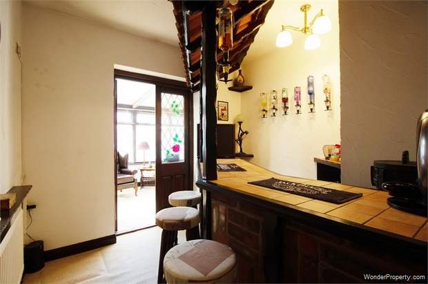 Additional Property Image 4 bedroom Detached Bungalow for sale in Gainsborough 10