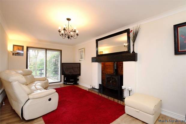 Additional Property Image 4 bedroom Detached for sale in Rushden 2