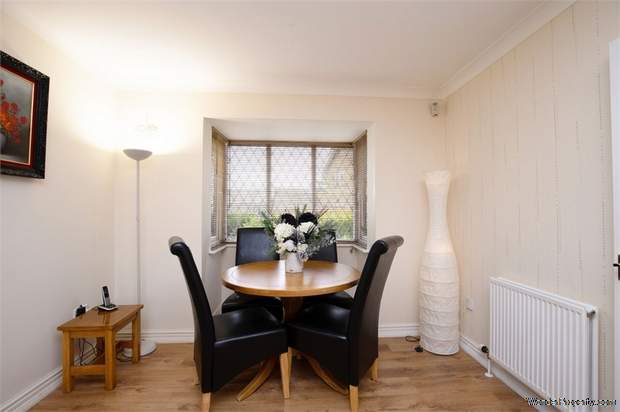 Additional Property Image 4 bedroom Detached for sale in Rushden 4