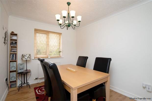 Additional Property Image 4 bedroom Detached for sale in Rushden 9