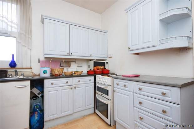 Additional Property Image 1 bedroom Flat for sale in London 6