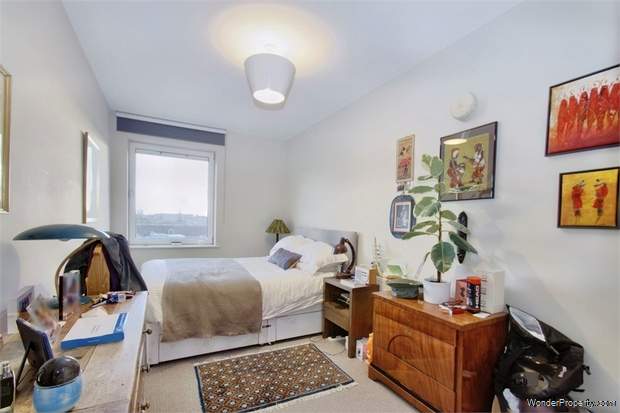 Additional Property Image 2 bedroom Flat for sale in Isleworth 6