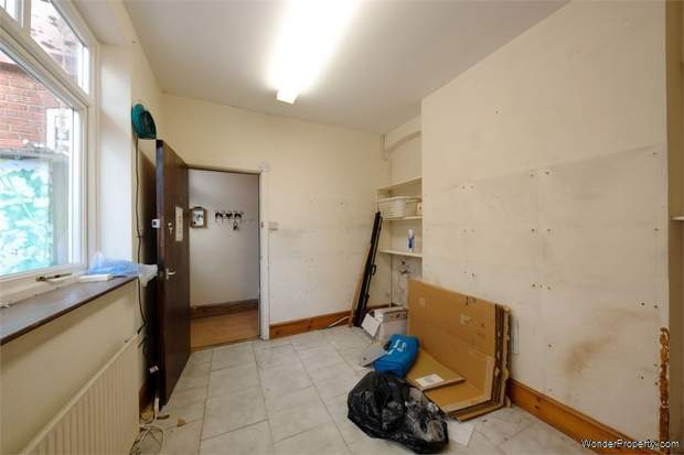Additional Property Image 1 bedroom Flat for sale in Halesowen 8