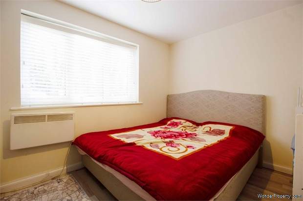 Additional Property Image 1 bedroom Flat for sale in Grays 6