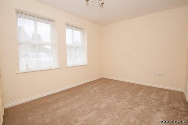 Additional Property Image 2 bedroom Flat for sale in Bracknell 8