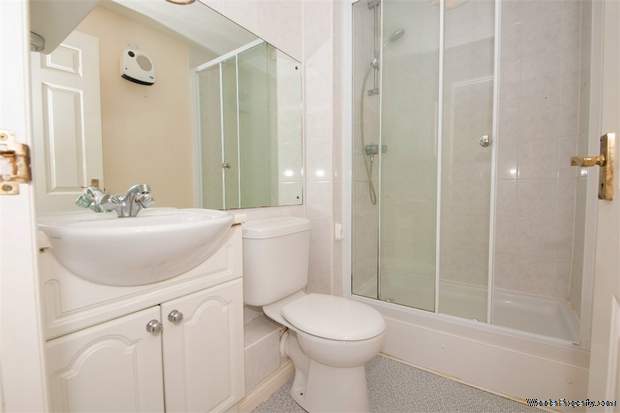 Additional Property Image 2 bedroom Flat for sale in Bracknell 9