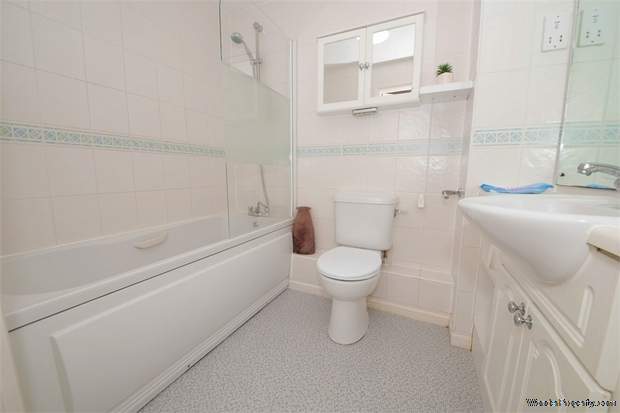 Additional Property Image 2 bedroom Flat for sale in Bracknell 10
