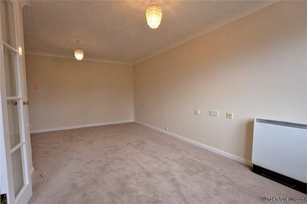 Additional Property Image 1 bedroom Flat for sale in Caterham 3