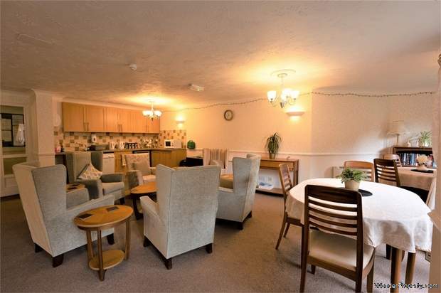 Additional Property Image 1 bedroom Flat for sale in Caterham 9