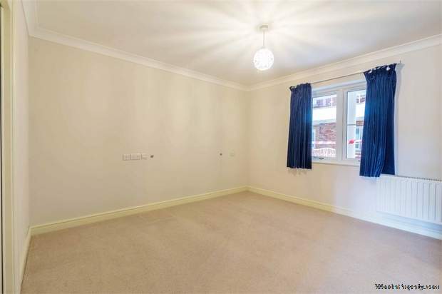 Additional Property Image 1 bedroom Flat for sale in Chippenham 5