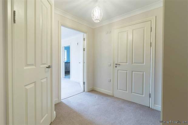 Additional Property Image 1 bedroom Flat for sale in Chippenham 7