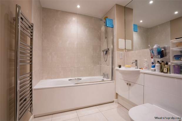 Additional Property Image 2 bedroom Flat for sale in Southall 9