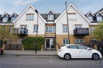 2 bedroom Flat for sale in Southall