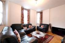 2 bedroom Flat for sale in London