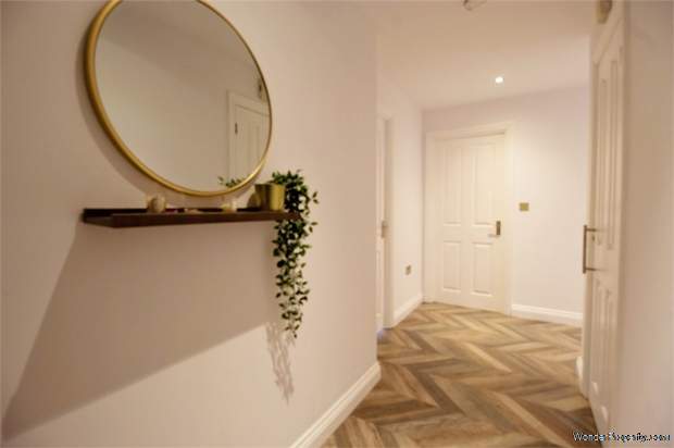 Additional Property Image 2 bedroom Flat for sale in Loughton 10