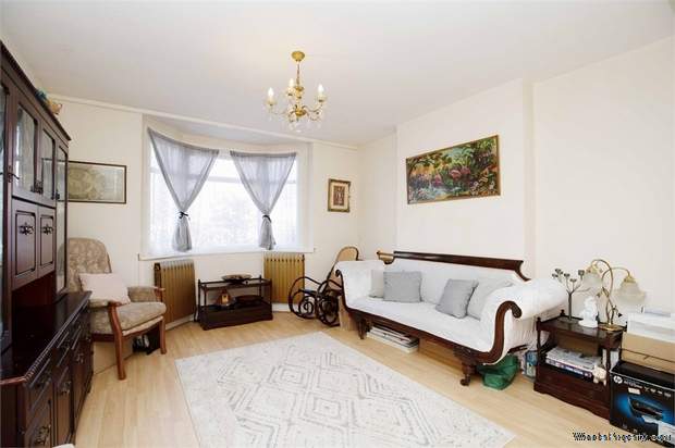 Additional Property Image 3 bedroom Semi Detached for sale in Hitchin 3