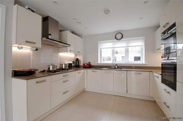 Additional Property Image 4 bedroom Detached for sale in Sevenoaks 5