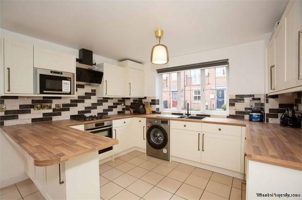 Additional Property Image 5 bedroom Semi Detached for sale in Wakefield 4