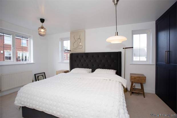 Additional Property Image 5 bedroom Semi Detached for sale in Wakefield 10