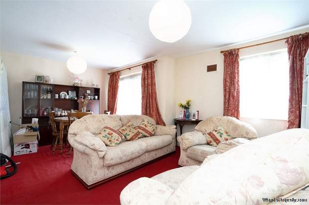 Additional Property Image 2 bedroom Flat for sale in Hayes 2