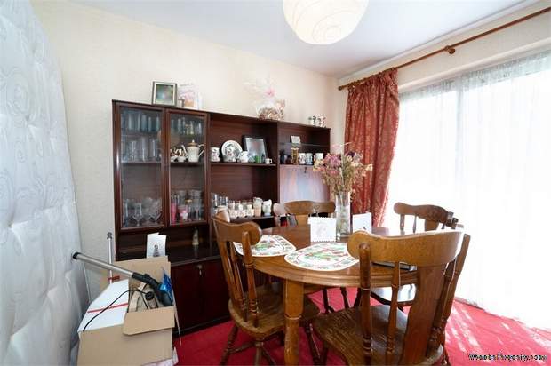 Additional Property Image 2 bedroom Flat for sale in Hayes 3