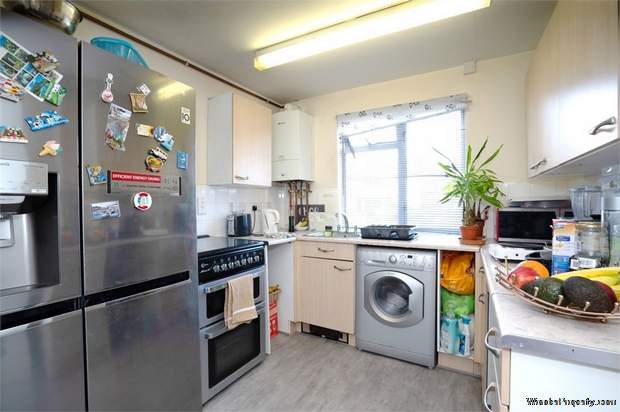 Additional Property Image 2 bedroom Flat for sale in Hayes 4