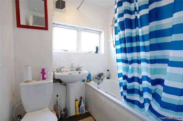 Additional Property Image 2 bedroom Flat for sale in Hayes 7
