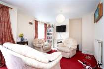 2 bedroom Flat for sale in Hayes