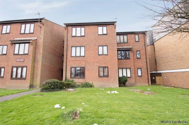 1 bedroom Flat for sale in London