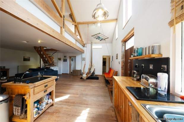 3 bedroom Detached for sale in Nottingham