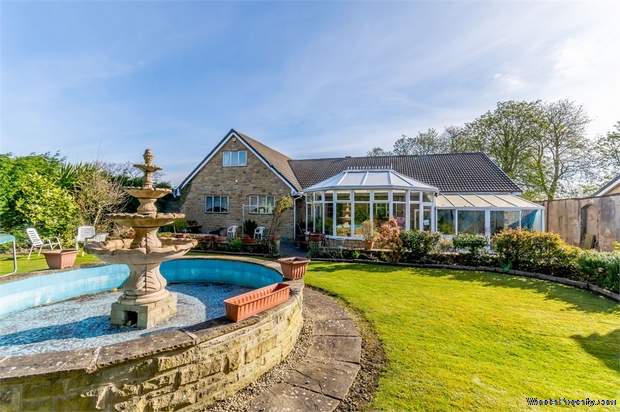 Additional Property Image 5 bedroom Detached for sale in Wakefield 2
