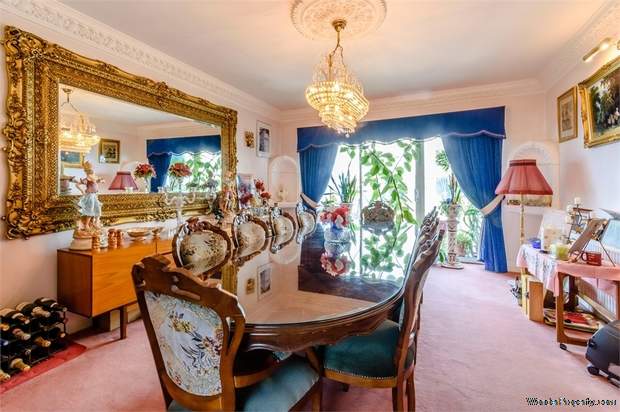 Additional Property Image 5 bedroom Detached for sale in Wakefield 10