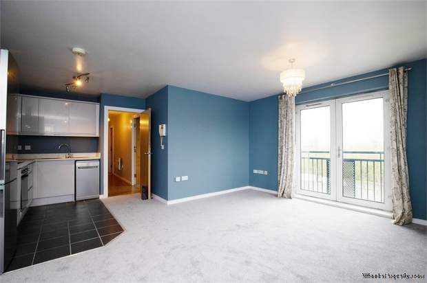 Additional Property Image 2 bedroom Flat for sale in Sale 2