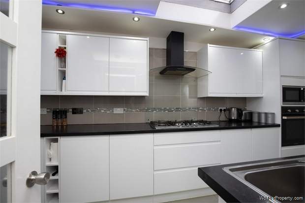 Additional Property Image 4 bedroom Semi Detached for sale in Northampton 7