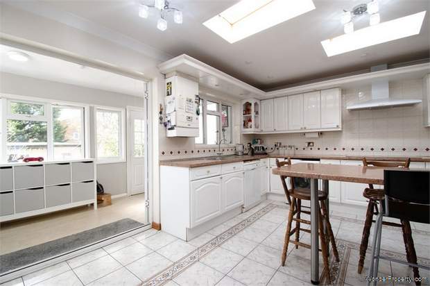 Additional Property Image 3 bedroom Terraced for sale in London 9