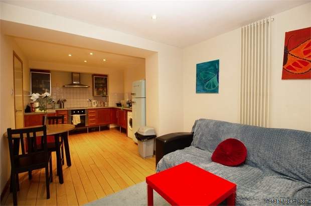 Additional Property Image 2 bedroom Flat for sale in Salford 3