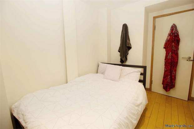 Additional Property Image 2 bedroom Flat for sale in Salford 7