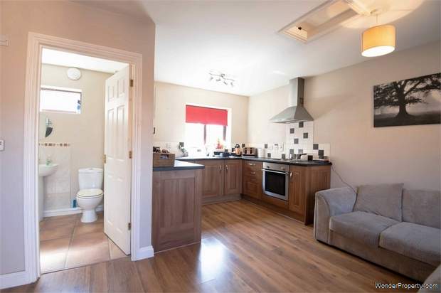 Additional Property Image 1 bedroom Maisonette for sale in Sandy 2
