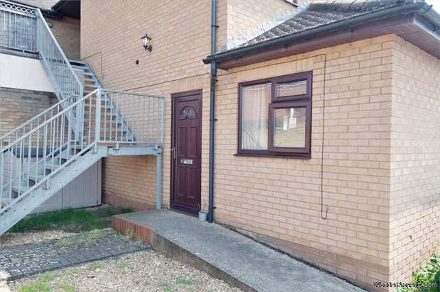 Additional Property Image 1 bedroom Maisonette for sale in Sandy 9