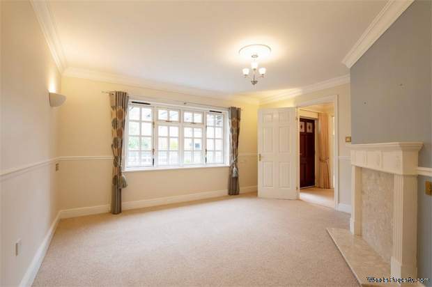 Additional Property Image 2 bedroom Semi Detached Bungalow for sale in Honiton 3