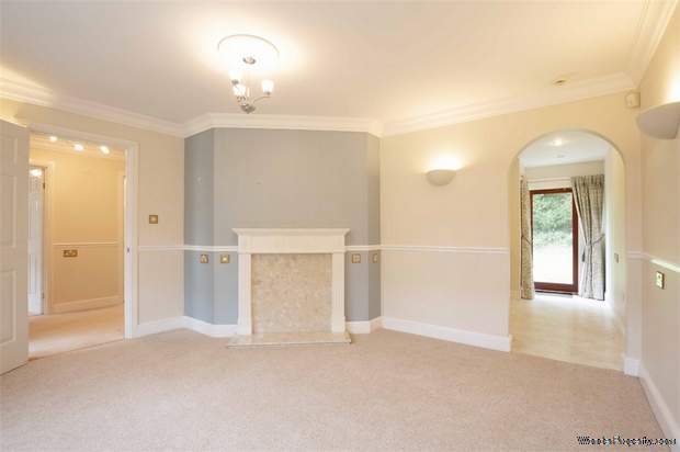 Additional Property Image 2 bedroom Semi Detached Bungalow for sale in Honiton 4