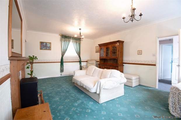 Additional Property Image 2 bedroom Flat for sale in Boston 3