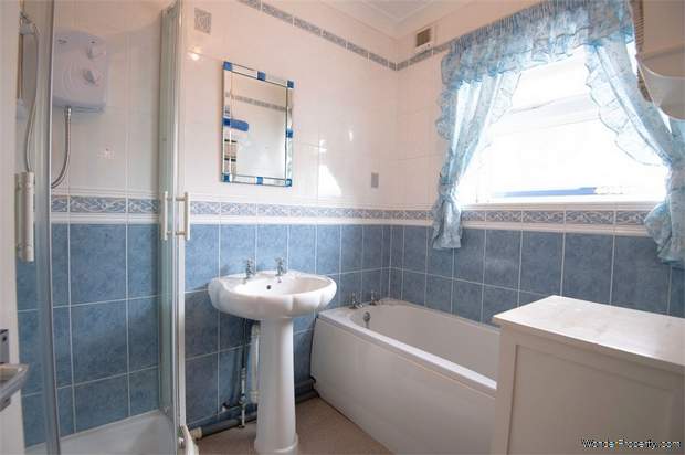 Additional Property Image 2 bedroom Flat for sale in Boston 9