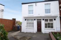 2 bedroom Flat for sale in Boston