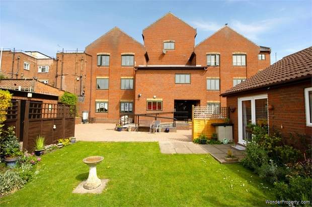 Additional Property Image 1 bedroom Flat for sale in Maldon 10